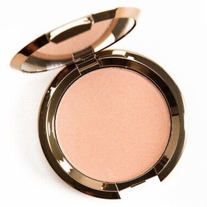 NWT Becca Light Chaser Highlighter in Champagne Dream Flashes Bellini